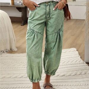 Green Elastic Hem Pants